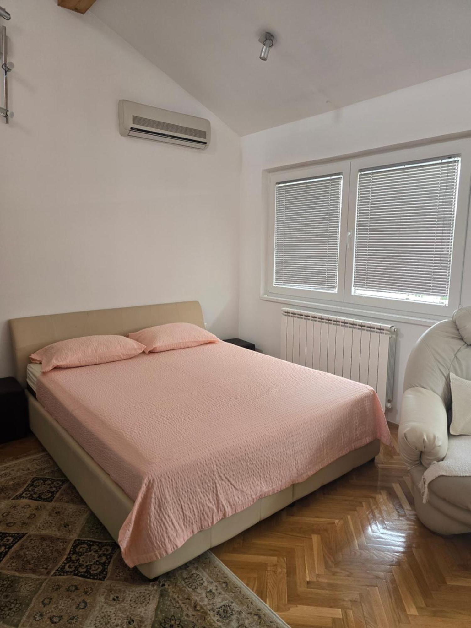 Mija Apartment Сараево Екстериор снимка